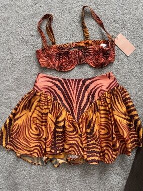 Fe Noel Two-Piece Crop Top & Skort Set